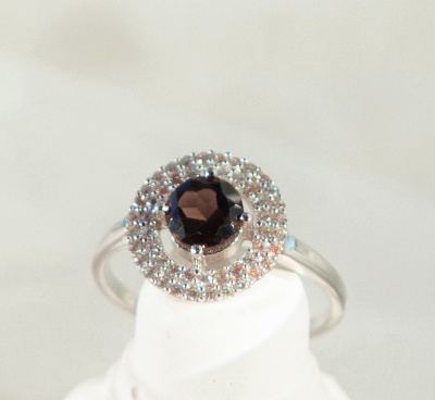Серебряное кольцо с дымчатым кварцем натуральным арт. 27111