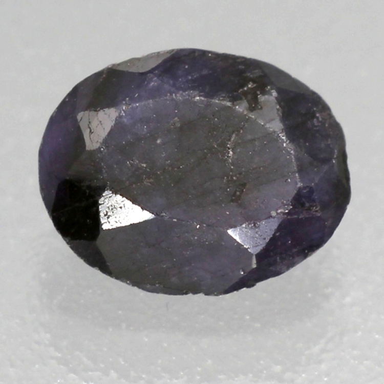 Камень голубой корунд натуральный 2.05 карат арт 21595