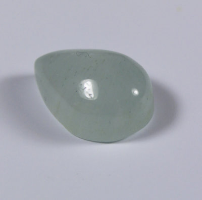 Камень Аквамарин натуральный кабошон груша 13х9 мм 4.50 карат арт. 10537
