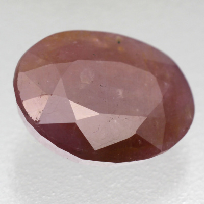 Камень розовый корунд натуральный 8.90 карат арт 17548