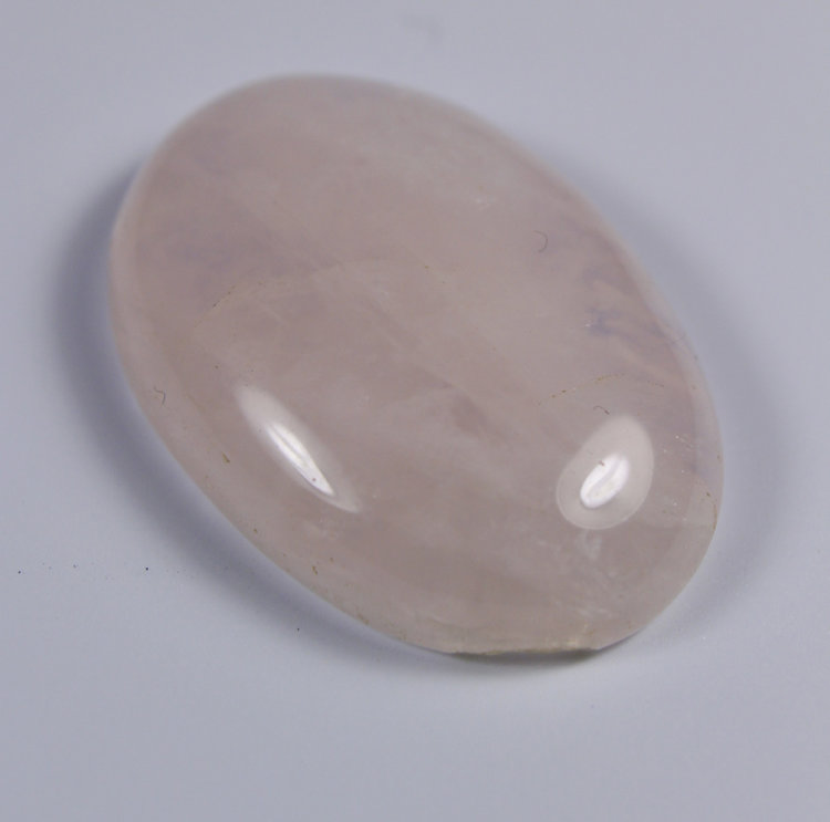 Камень розовый Кварц натуральный 20.35 карат арт. 3592