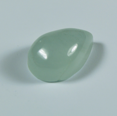 Камень Аквамарин кабошон груша 13х7 мм натуральный 4.40 карат арт. 10541