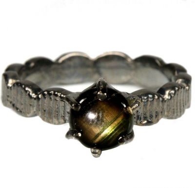 Серебряное кольцо с натуральным звездчатым сапфиром арт. 26784