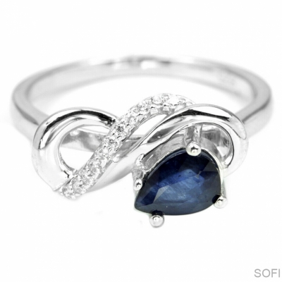 Серебряное кольцо с синим корундом натуральным арт 26460