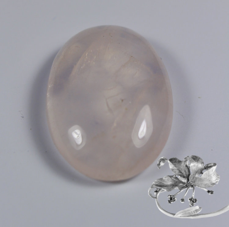 Камень розовый Кварц натуральный 21.10 карат арт. 3589