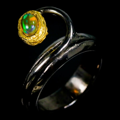 Серебряное кольцо с опалом натуральным арт 29548