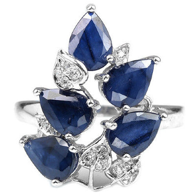 Серебряное кольцо с синим корундом натуральным арт 21806