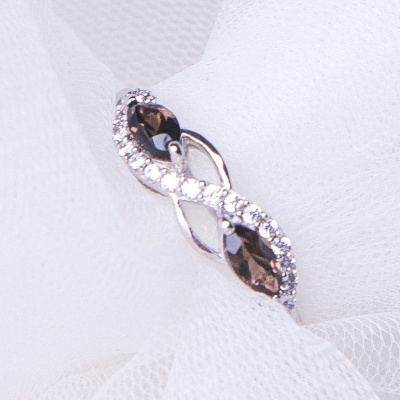 Серебряное кольцо с раухтопазом натуральным арт 27210