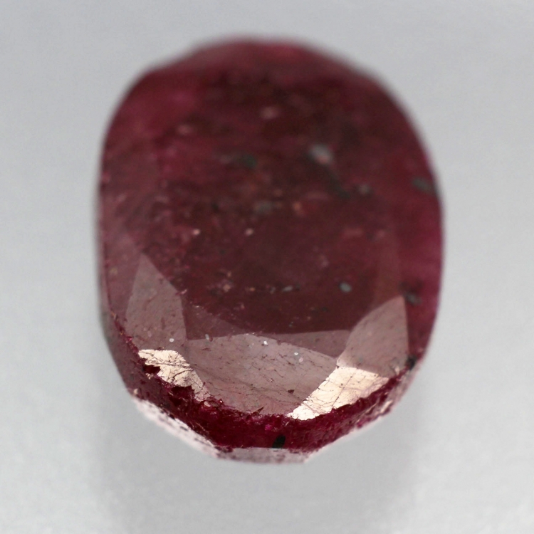 Камень розовый корунд натуральный 15.10 карат арт 20141