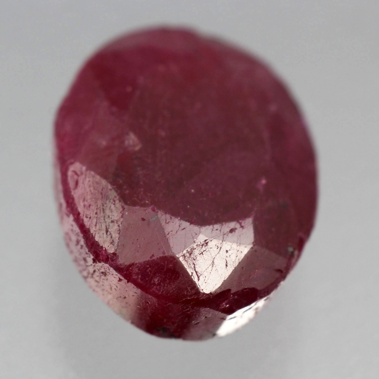 Камень розовый корунд натуральный 16.00 карат арт 10717