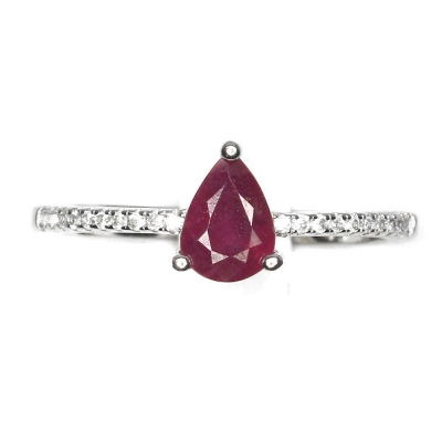 Серебряное кольцо с розовым корундом арт 26655