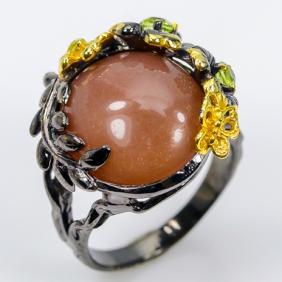 Серебряное кольцо дизайнерский Натуральный солнечный камень арт 33275
