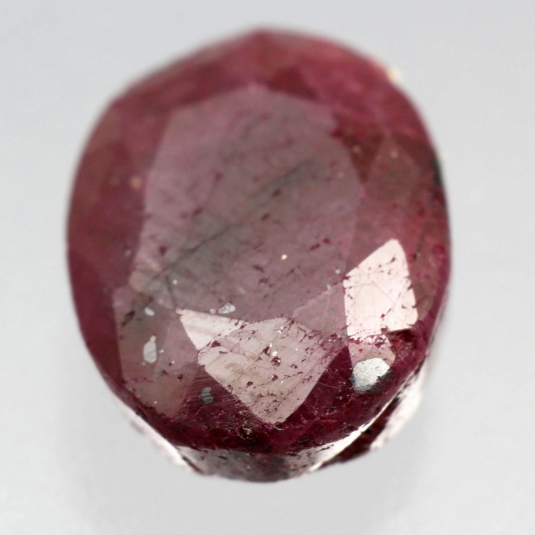 Камень розовый корунд натуральный 17.40 карат арт 0801