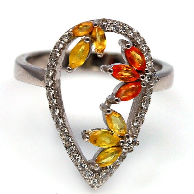 Серебряное кольцо с цветным сапфиром натуральным арт 40485