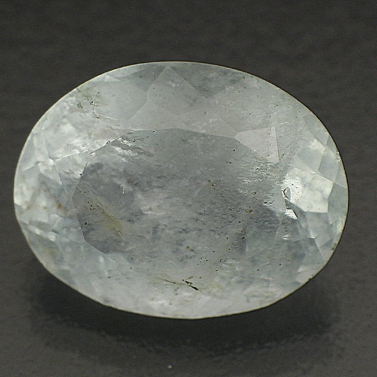 Камень Аквамарин натуральный овал 13х10 мм 6.35 карат арт. 18690