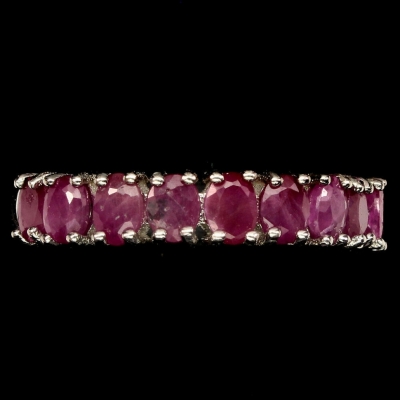 Серебряное кольцо с розовым корундом арт 26087