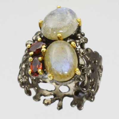 Серебряное кольцо с лабрадоритом натуральным арт 14563