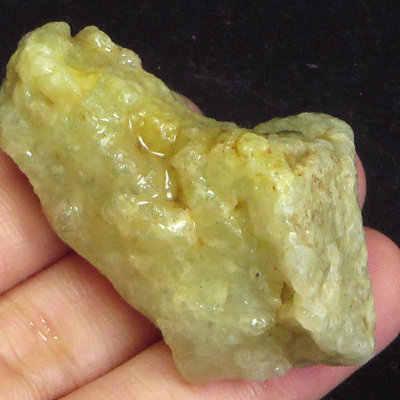  Камень Пренит натуральный необработанный 165.6 карат арт. 14841