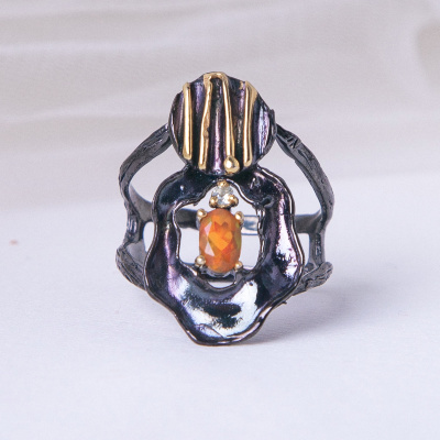 Серебряное кольцо с огненным опалом натуральным арт 29440 К