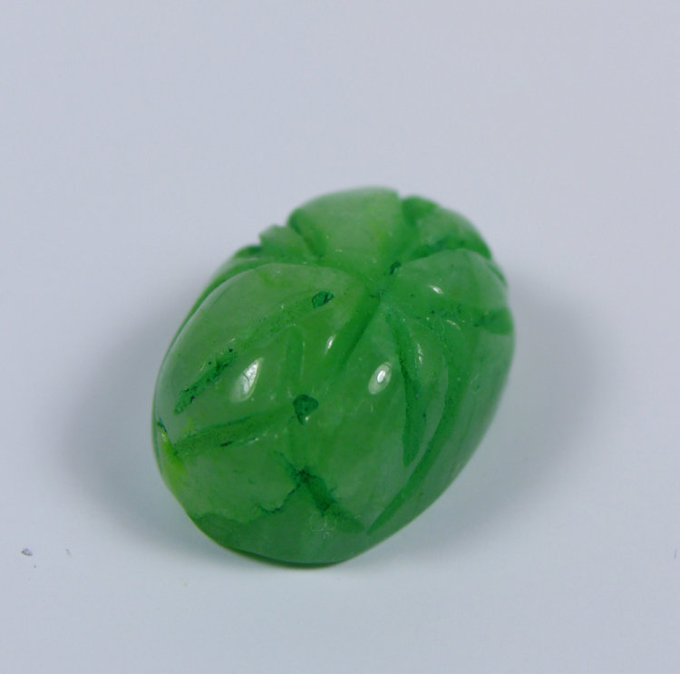 Камень зелёный берилл  натуральный 12.85 карат арт. 10625