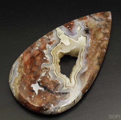 Камень Агат натуральный 70.00 карат 59х33 мм груша кабошон арт. 9900
